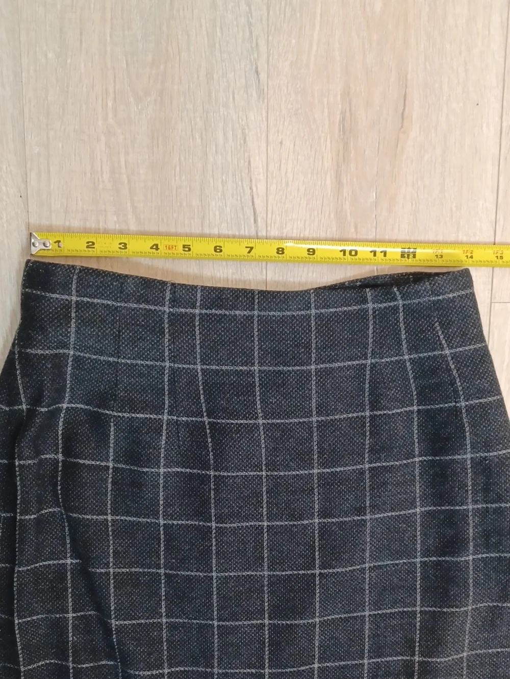 Size 10 CASUAL CORNER double breasted plaid skirt suit. Business Office Vintage